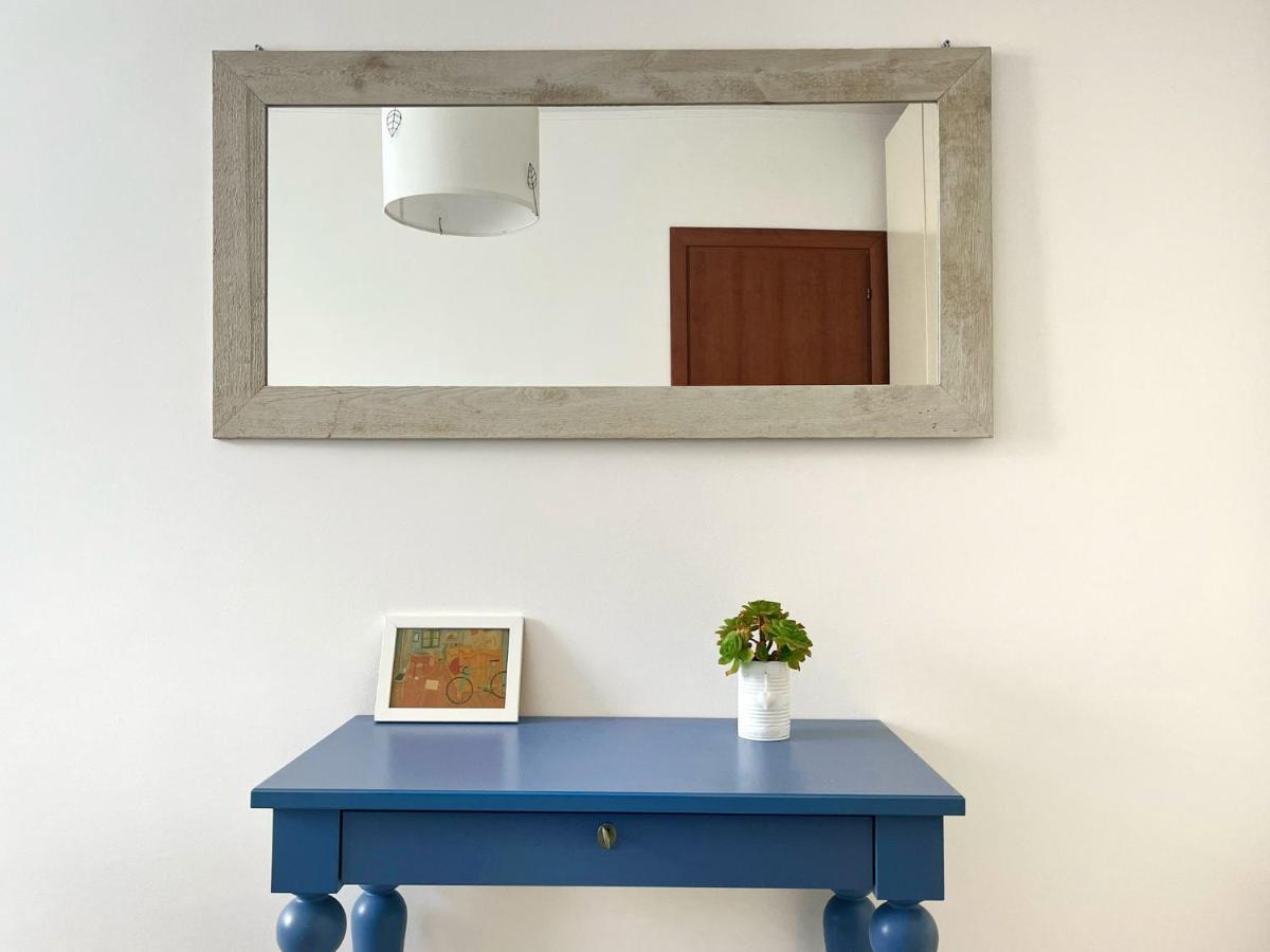 A Casa Di Pizz - Bilocale Con Parcheggio Privato Apartamento Savona Exterior foto